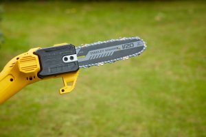 Piła łańcuchowa Stanley  SFMCPS620B-XJ 18 V 20 cm 7