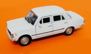Welly Fiat 125p 1:39 biały WELLY 1