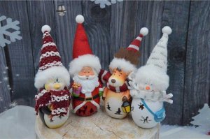 Dekoracja świąteczna Upominkarnia mikołaj 6