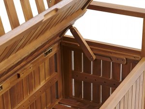 Beliani Ławka ogrodowa drewniana 120 cm czerwona poduszka SOVANA! 7