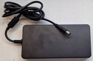 Zasilacz do laptopa Dell 240 W, 12.3 A, 19.5 V (AC Adapter, 240W, Liteon,) 9