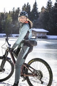 Vaude Kurtka sportowa damska z PrimaLoft Minaki III - zielona 34 7