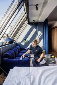 Odkurzacz przemysłowy Karcher Puzzi 8/1 4