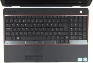 Laptop Dell Latitude E6520 i3-2310M 8GB 128GB SSD 1600x900 Nvidia W10 DVD 10