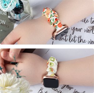 Hurtel Materiałowa opaska do Watch 7 / 6 / 5 / 4 / 3 / 2 / SE (45 / 44 / 42mm) pasek bransoleta bransoletka na gumce awokado 9