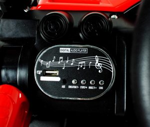 Szomik.pl Auto na akumulator dla dzieci 4x4 skóra EVA pilot 7