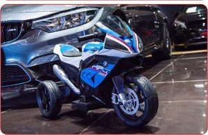 Import SUPER-TOYS MOTOR NA AKUMULATOR ORYGINALNE BMW HP4, DWA SILNIKI/JT5008 3