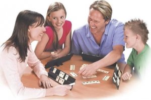 Hasbro HASBRO GAMING - Rummikub Figures - Gra planszowa 4