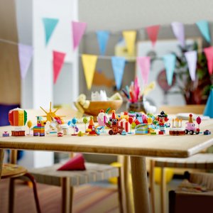 LEGO Classic Kreatywny zestaw imprezowy (11029) 2