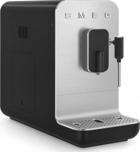Ekspres ciśnieniowy Smeg BCC02BLMEU 6