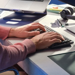 Klawiatura Logitech MX Mechanical Mini (920-010782) 2