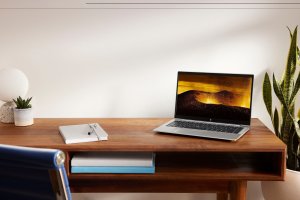 Laptop HP HP EliteBook 840 Aero G8 i5-1135G7 14"FHD AG 1000nit UWVA 8GB_3200MHz SSD256 IrisXe FPR 53Wh W10Pro 3Y OnSite Aluminium 9