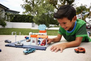 Mattel Zestaw Matchbox Prawdziwe Przygody Myjnia samochodowa 5