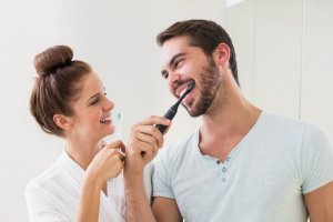 Szczoteczka TrueLife SonicBrush Compact Duo Black/White 6