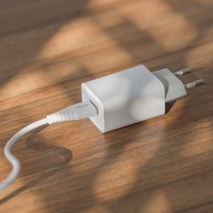 Ładowarka Vayox Ładowarka sieciowa USB 5V 2.1A + kabel micro usb 1m VA0051micro Vayox 5