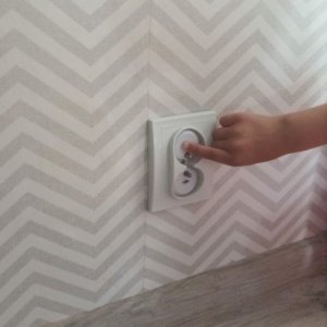 Ruhhy Zabezpieczenie do gniazdka- białe 19223 11