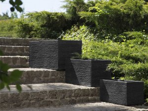 Beliani Doniczka czarna prostokątna 80 x 37 x 38 cm MYRA 2