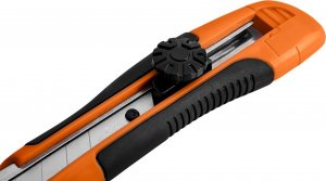 Neo Nóż z ostrzem łamanym (Snap-off blade knife 18mm, metal slideway) 4