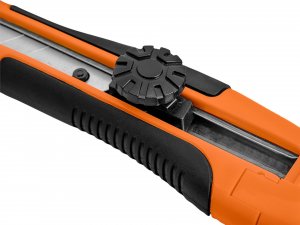 Neo Nóż z ostrzem łamanym (Snap-off blade knife 18mm, metal slideway) 5