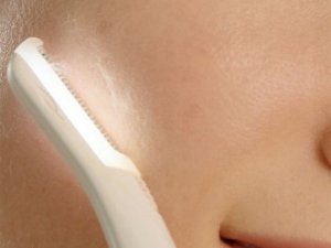 Trymer Verk URZĄDZENIE DO PEELINGU TWARZY DERMAPLANE FLAWLES 2