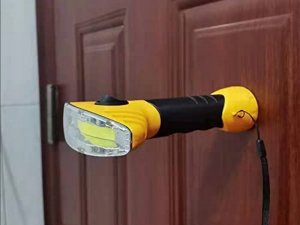 Latarka Verk LATARKA SZEROKOKĄTNA LED 180 Z MAGNESEM MOCNA 4