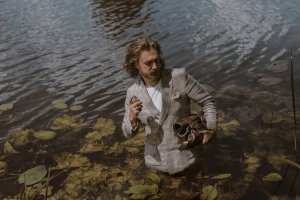 Torba CRUDE Solier x Ekskluzywny Menel Skórzana kosmetyczka Śnieguła granatowa 4