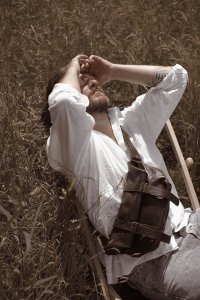 Torba CRUDE Solier x Ekskluzywny Menel Skórzana nerka Świstun granatowa 4