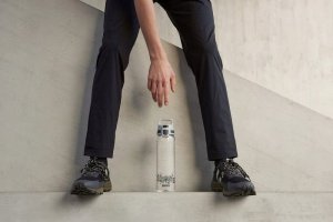 SIGG SIGG drinking bottle Total Clear One MyPlanet "Anthracite" 0.75L (transparent/grey, one-hand closure ONE) 2