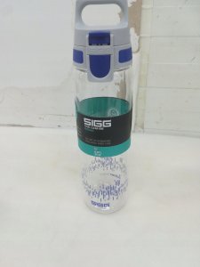 SIGG SIGG drinking bottle Total Clear One MyPlanet "Blue" 0.75L (transparent/dark blue, one-hand closure ONE) 2