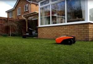 Robot koszący Yard Force YF-RE260 4