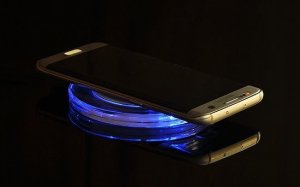 Ładowarka ŁADOWARKA INDUKCYJNA BEZPRZEWODOWA QI UNIWERSALNA - ENTERPRISE LED BIAŁY (MIN.2A) 2