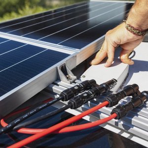 Qoltec Konektor solarny z bezpiecznikiem, złšcze MC4 1000V 20A 2