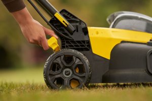 Kosiarka akumulatorowa Stanley SFMCMW2651M 23