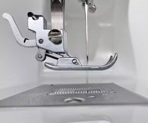 Maszyna do szycia Minerva Next 232D II 3