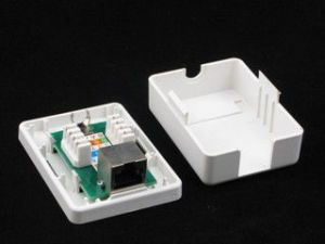 NetRack gniazdo kompletne natynkowe 1xRJ45 FTP kat5e (NP519) 3