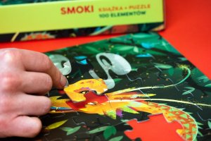 Wilga PUZZLE 100 EL+KSIAZKA SMOKI 5