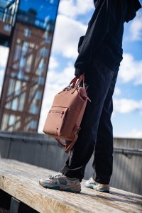 Pacsafe Plecak mini damski antykradzieżowy Pacsafe Citysafe CX Econyl - różowy 11