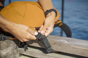 Pacsafe Plecak miejski antykradzieżowy 18l Pacsafe ECO - pomarańczowy , z econylu 12