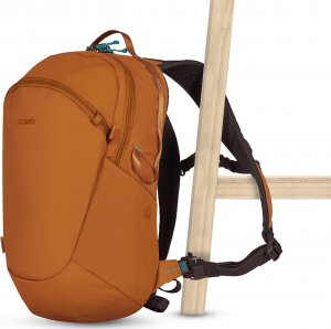 Pacsafe Plecak miejski antykradzieżowy 18l Pacsafe ECO - pomarańczowy , z econylu 24