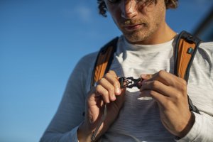 Pacsafe Plecak miejski antykradzieżowy 18l Pacsafe ECO - pomarańczowy , z econylu 9