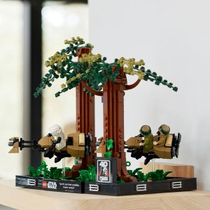 LEGO Star Wars Diorama: Pościg na ścigaczu przez Endor (75353) 5