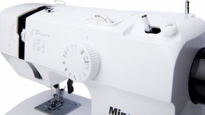 Maszyna do szycia Minerva MAX30 6