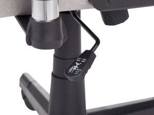 Fotel Beliani Krzesło biurowe regulowane jasnoszare WARRIOR 18