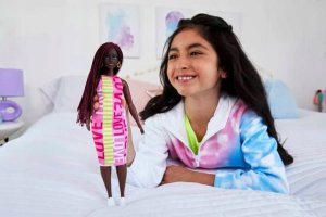 Lalka Barbie Mattel Fashionistas. Modne przyjaciółki HBV18 5