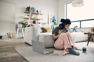 Laptop HP HP Envy 17 17-cr0044nw i7-1260P 17"FHD 300nits IPS 16GB DDR4 3200 SSD1TB Intel Iris Xe Graphics Win11 Silver 2