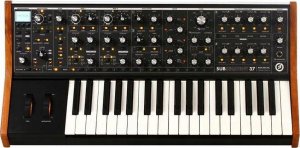 Moog MOOG SUBsequent 37 - syntezator analogowy 1