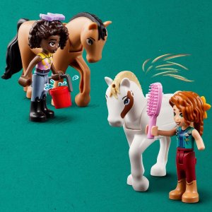 LEGO Friends Stajnia Autumn (41745) 2