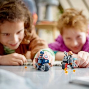 LEGO Marvel Motocykle Czarnej Wdowy i Kapitana Ameryki (76260) 5