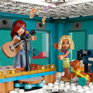 LEGO Friends Dom kultury w Heartlake (41748) 2