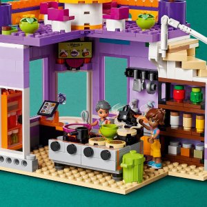 LEGO Friends Jadłodajnia w Heartlake (41747) 5